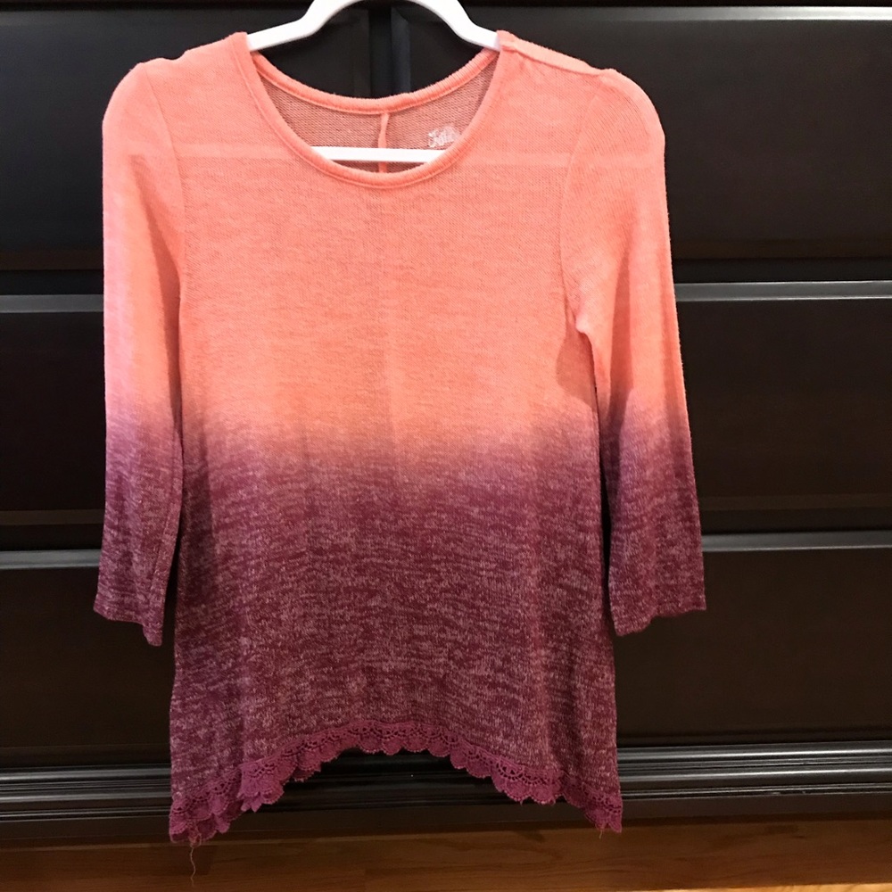 Girls quarter length sleeve sweater